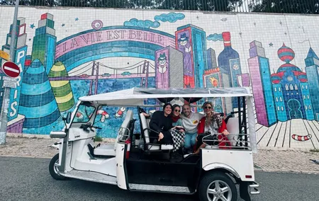 Lisbon Old Town Tour by Tuk Tuk with Local Guide
