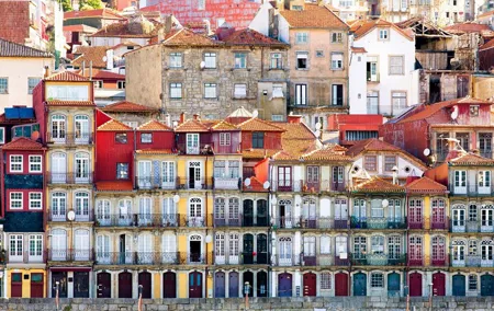 Portugal tour: from the cities to the beaches of the Atlantic