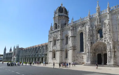 Transfer Lisbon to Sintra(3pax)