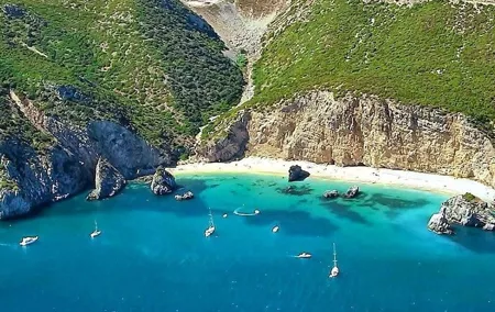 Arrábida and Setúbal Private Full Day Sightseeing Tour from Lisbon