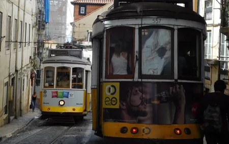 Tour Transfer from Lisbon Porto and Porto Lisbon