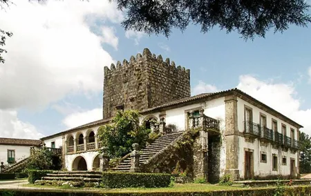 Private Porto & Braga & Guimarães from Lisbon 3 days all included.