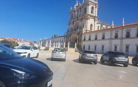 Tour to Fátima, Batalha, Nazaré and Óbidos From Lisbon