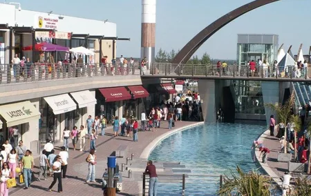 Private Shopping Tour Outlet with style