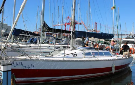 Lisbon to Vela Private Experience in the Tejo