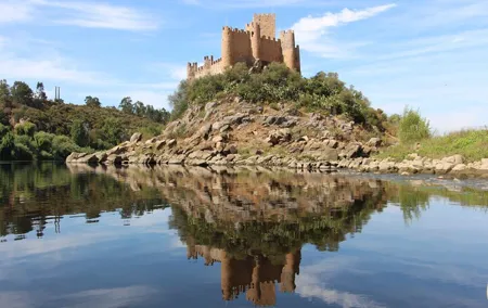 Private Tour to Tomar, Almourol Castle and the Templars