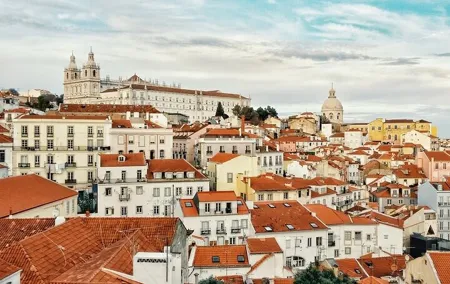 Full-Day Private Lisbon Tour in Tuk Tuk