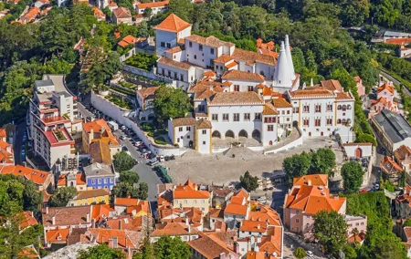 Sintra Village, 3 Palaces & Roca Cape on Comfortable Minivan