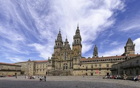Transfer to Santiago de Compostela from Lisbon