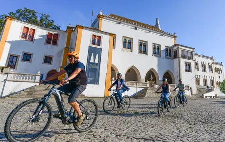 Lisbon: Sintra Magical e-Bike Tour + Lunch & Pena Palace