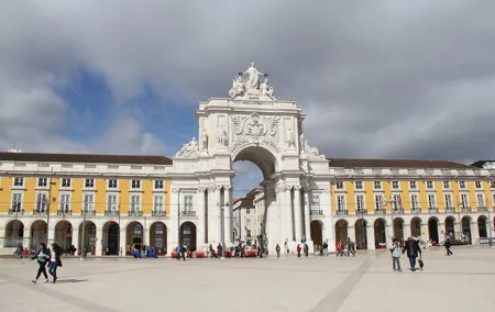 Wonderful Private Half-day tour of Lisbon