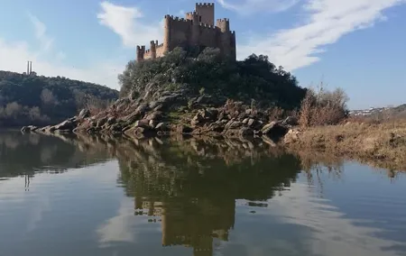 Private Tour Templar Castles and Riverside Villages: Tomar and Almourol Castle