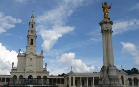 Private Tour to Fátima, Batalha, Nazaré and Óbidos