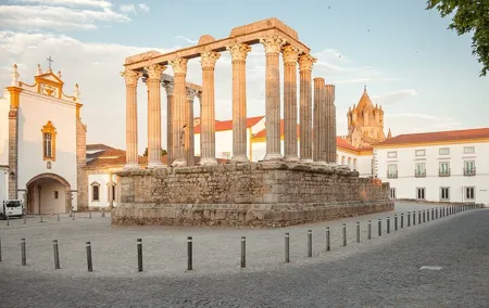 Private day trip from Lisboa to Evora, English speaking driver