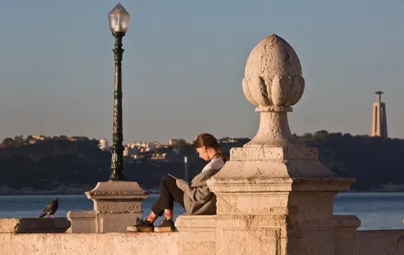 Lisbon River Walk: Sailors, Docks and Pipe Dreams- Private Tour