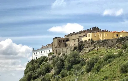 Safe Private Tour - Three Castles Setúbal, Palmela & Sesimbra