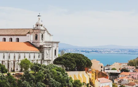 Private Alfama Tour with Local Expert Guide - Medieval Architecture & Viewpoints