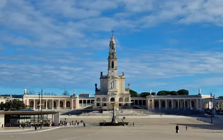 Wonderful Private Full Day Tour in Fátima, Nazaré, Óbidos
