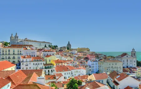 Private tour of the best of Lisbon - Sightseeing, Food & Culture with a local