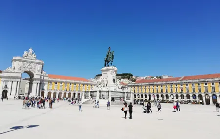 Private Walking Tour 4 Hours Lisbon