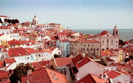 Historic Private Tour in Lisbon