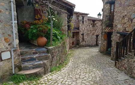 Private Tour From Lisbon: Tomar and Schist Villages in Nine Hours