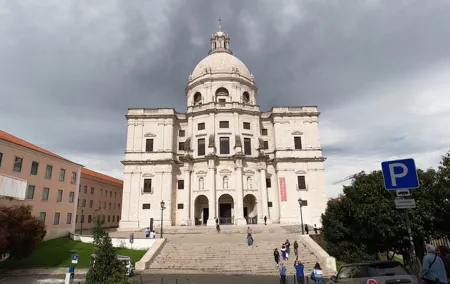 Private Lisbon Guided Historical Sightseeing Tour by Tuk-tuk