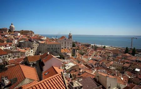 Lisbon Hills Tuk Tuk Private Tour