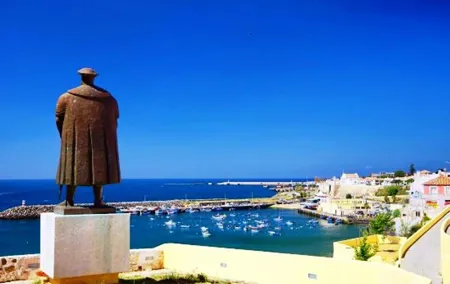 Portugal's coastline south of Lisbon - 2 Days Private Tour from Lisbon to Sagres (all included)