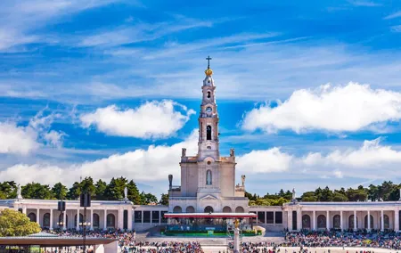 Lisbon Private Fatima, Nazare and Obidos Day Trip
