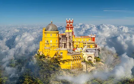 Lisbon to Sintra and Cascais Day Trip with Lunch (Private Tour)