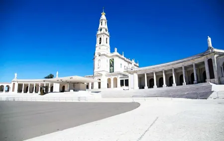 Discover Fatima with Luxury Transportation