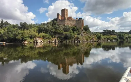 Templar Heritage Private Tour in Tomar and Almourol from Lisbon