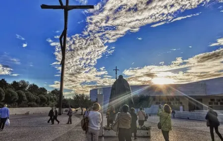 Private Tour to Fatima and Medieval Óbidos Full Day