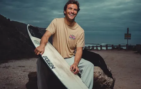 Lisbon to Carcavelos Surf Lesson With Professional Surfer