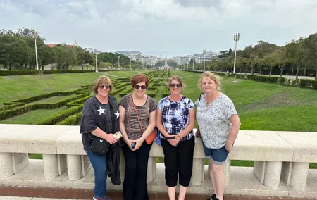 2 Hours Panoramic Tuk Tuk Tour of Lisbon's Top Viewpoints