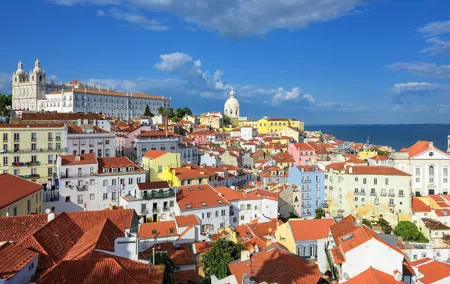 Premium Private TukTuk Tour of Lisbon's Historic Old Town