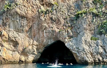 Half Day Guided Boat tour to Mala caves with stop in Villefranche