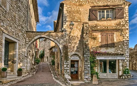 Full day tour Medieval Villages Grasse Gourdon Tourettes St Paul