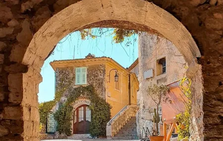 Eze and French Riviera Tour in a Renault Megane E-Tech