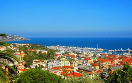 Italian Market and Menton
