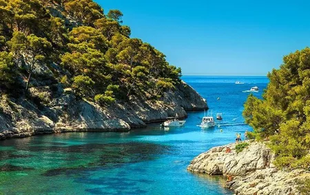 Calanques of Cassis, Aix-en-Provence & Wine Tasting Private Tour