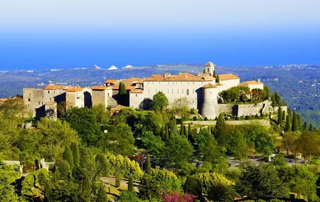 Private French Riviera West Coast, Hilltop villages, and lavender Full-Day Tour