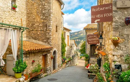 Provence Countryside and its Medieval Villages Private Tour