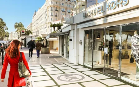 Private tour French Riviera Shopping & Lunch in St Paul de Vence