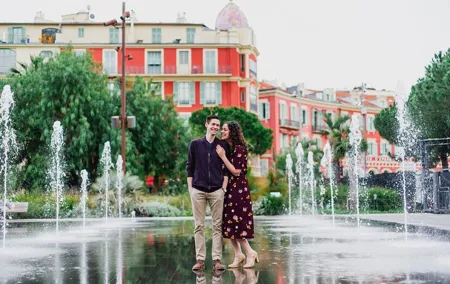 Private Vacation Photography Session with Local Photographer in Nice