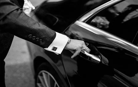 Private transfer from Nice Airport by Antibes Taxi