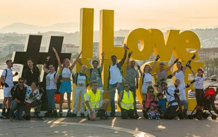 Nice in rollerblading at sunset, local meals & live music!