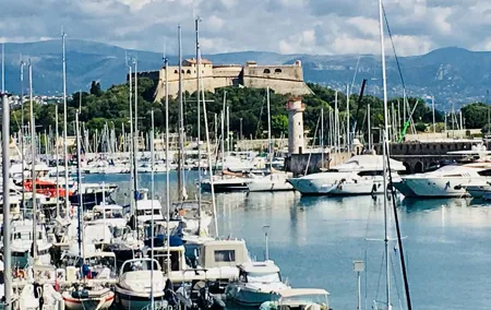 Private Tour Antibes & Saint Paul de Vence (From Nice)