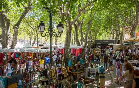 Explore City Highlights Tour In Luxury Vehicle in French Riviera